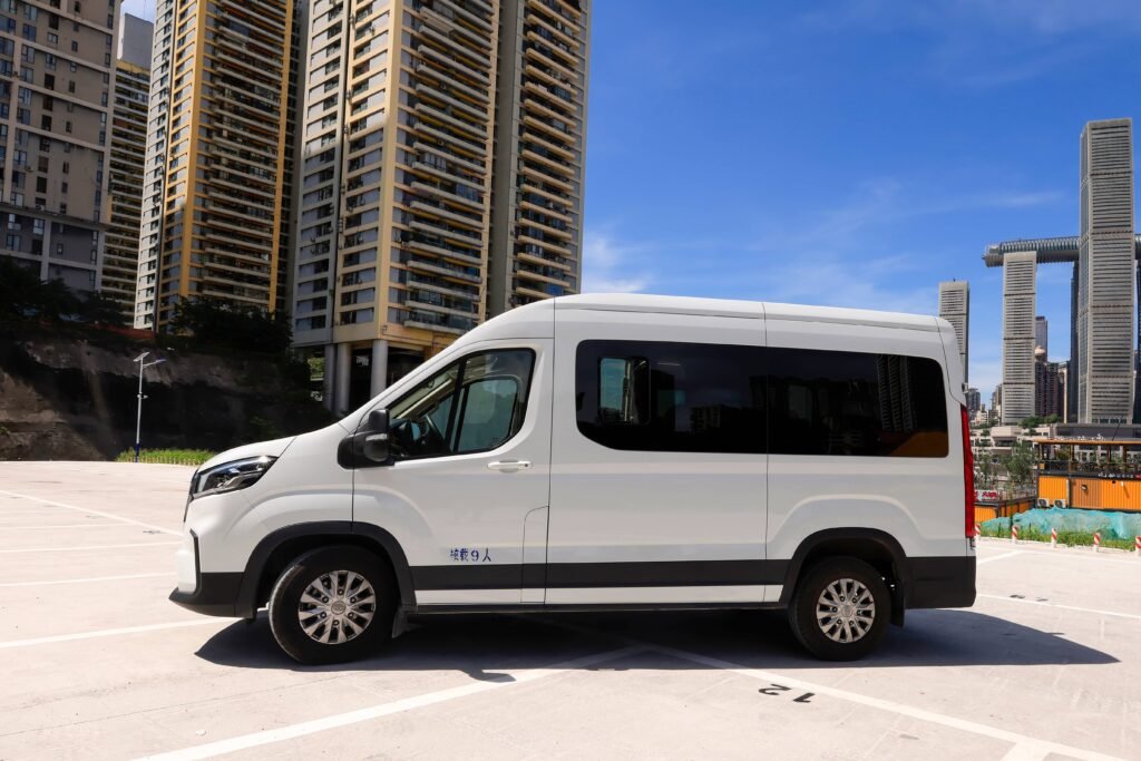 9-seater private van for Chongqing sightseeing and transfers