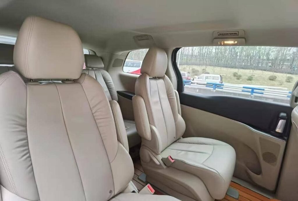 Comfortable 7-seater car for private tours in Chongqing