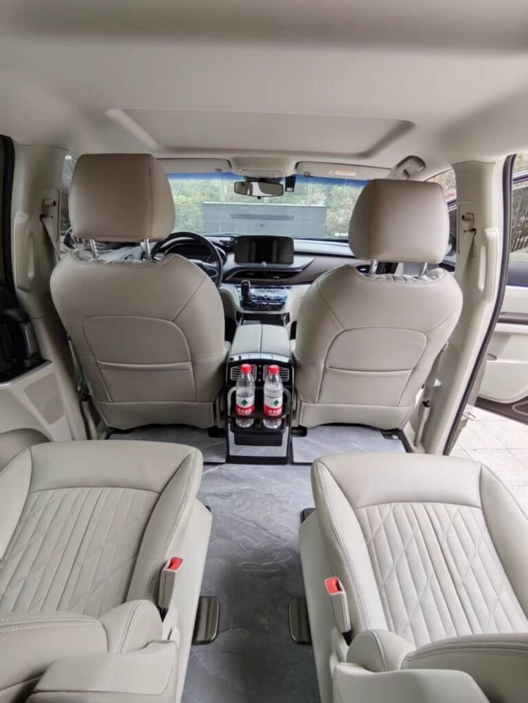 Rear passenger seats of a 7-seater Chongqing private car